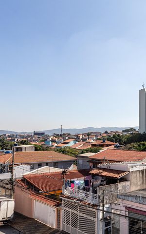 Casa à venda com 300m², 4 quartos e 2 vagasÁrea de Serviço e Gourmet - vista