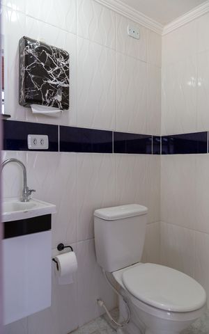Casa à venda com 300m², 4 quartos e 2 vagasLavabo