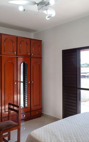 Casa à venda com 300m², 4 quartos e 2 vagasQuarto 4 suíte