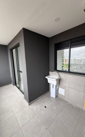 Apartamento à venda com 58m², 2 quartos e 1 vaga Apartamento à venda com 58m², 2 quartos e 1 vagaVaranda