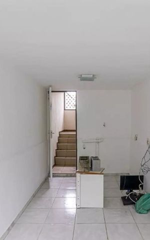 Casa para alugar com 120m², 3 quartos e 4 vagas Casa para alugar com 120m², 3 quartos e 4 vagasCozinha