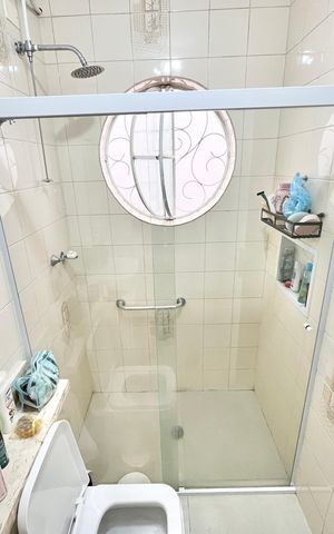 Casa à venda com 150m², 4 quartos e 2 vagas Casa à venda com 150m², 4 quartos e 2 vagasBanheiro da Suíte