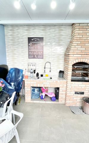 Casa à venda com 150m², 4 quartos e 2 vagas Casa à venda com 150m², 4 quartos e 2 vagasQuintal