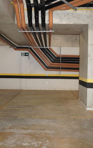 Apartamento à venda com 170m², 3 quartos e 3 vagas Apartamento à venda com 170m², 3 quartos e 3 vagasGaragem