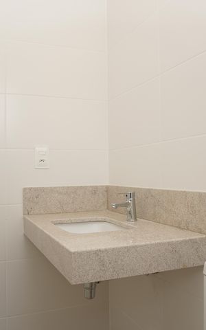Apartamento à venda com 170m², 3 quartos e 3 vagas Apartamento à venda com 170m², 3 quartos e 3 vagasBanheiro Social