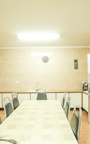 Casa à venda com 180m², 3 quartos e 5 vagas Casa à venda com 180m², 3 quartos e 5 vagasCozinha
