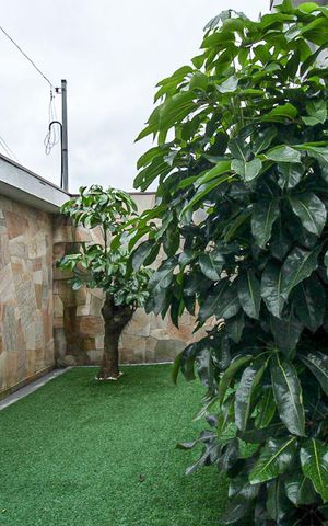 Casa à venda com 180m², 3 quartos e 5 vagas Casa à venda com 180m², 3 quartos e 5 vagasGaragem