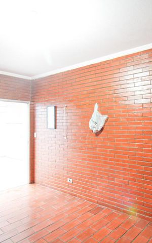 Casa à venda com 180m², 3 quartos e 5 vagas Casa à venda com 180m², 3 quartos e 5 vagasEdicula
