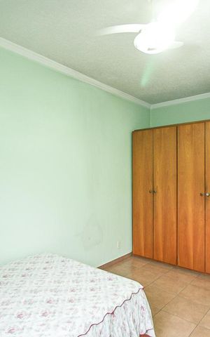 Casa à venda com 180m², 3 quartos e 5 vagas Casa à venda com 180m², 3 quartos e 5 vagasQuarto 2