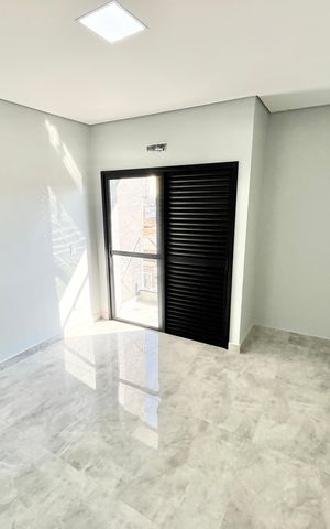 Casa à venda com 139m², 3 quartos e 2 vagas Casa à venda com 139m², 3 quartos e 2 vagasQuarto 3 - Suíte