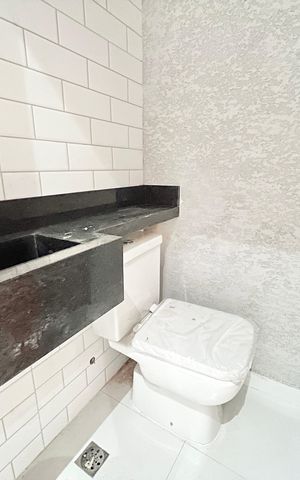 Casa à venda com 139m², 3 quartos e 2 vagas Casa à venda com 139m², 3 quartos e 2 vagasLavabo