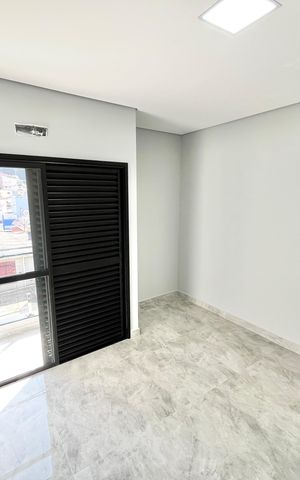 Casa à venda com 139m², 3 quartos e 2 vagas Casa à venda com 139m², 3 quartos e 2 vagasQuarto 3 - Suíte