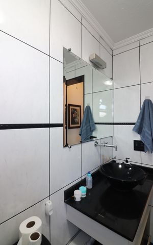 Apartamento à venda com 67m², 2 quartos e 1 vagaBanheiro Social