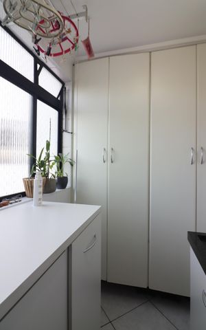 Apartamento à venda com 67m², 2 quartos e 1 vagaÁrea de Serviço