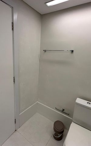Apartamento para alugar com 230m², 4 quartos e 2 vagas Apartamento para alugar com 230m², 4 quartos e 2 vagasLavabo