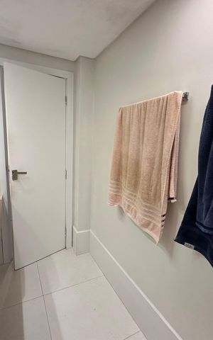 Apartamento para alugar com 230m², 4 quartos e 2 vagas Apartamento para alugar com 230m², 4 quartos e 2 vagasBanheiro da Suíte