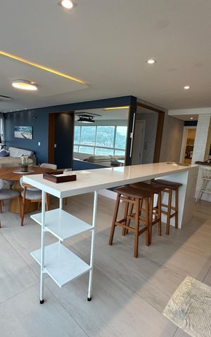 Apartamento para alugar com 230m², 4 quartos e 2 vagas Apartamento para alugar com 230m², 4 quartos e 2 vagasSala