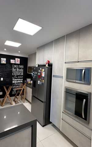 Apartamento para alugar com 230m², 4 quartos e 2 vagas Apartamento para alugar com 230m², 4 quartos e 2 vagasCozinha