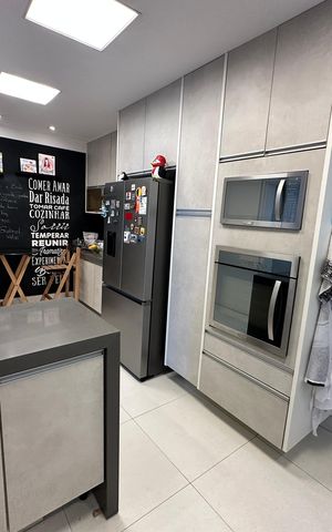 Apartamento para alugar com 230m², 4 quartos e 2 vagas Apartamento para alugar com 230m², 4 quartos e 2 vagasCozinha