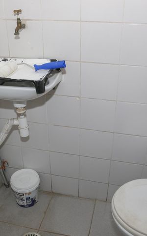 Apartamento à venda com 75m², 2 quartos e sem vaga Apartamento à venda com 75m², 2 quartos e sem vagaBanheiro de Serviço