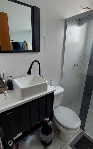 Apartamento à venda com 57m², 2 quartos e 1 vaga Apartamento à venda com 57m², 2 quartos e 1 vagaBanheiro