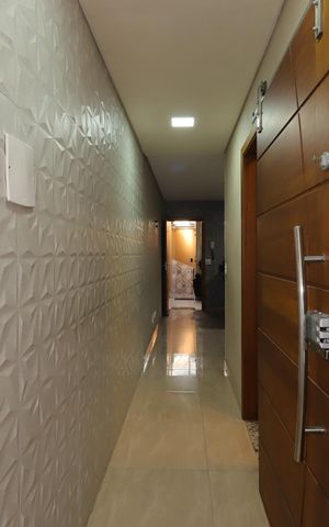 Casa à venda com 252m², 3 quartos e 4 vagasCorredor do primeiro piso