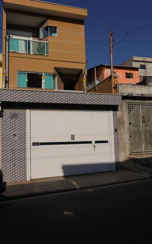 Casa à venda com 252m², 3 quartos e 4 vagasFachada