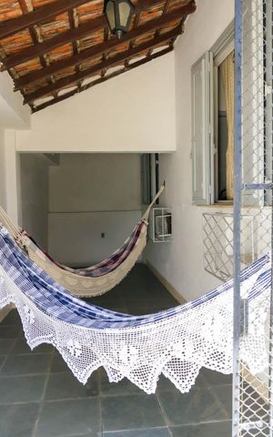 Casa à venda com 280m², 2 quartos e 2 vagas Casa à venda com 280m², 2 quartos e 2 vagasÁrea da Frente