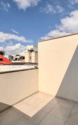 Apartamento à venda com 101m², 3 quartos e sem vaga Apartamento à venda com 101m², 3 quartos e sem vagaVaranda