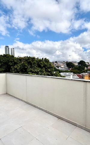 Apartamento à venda com 100m², 3 quartos e sem vaga Apartamento à venda com 100m², 3 quartos e sem vagaVaranda