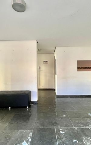 Apartamento à venda com 73m², 2 quartos e 1 vaga Apartamento à venda com 73m², 2 quartos e 1 vagaÁrea comum - Salão de festas