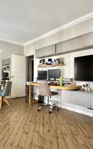 Apartamento à venda com 73m², 2 quartos e 1 vaga Apartamento à venda com 73m², 2 quartos e 1 vagaSala