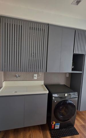 Apartamento à venda com 82m², 3 quartos e 1 vaga Apartamento à venda com 82m², 3 quartos e 1 vagaVaranda