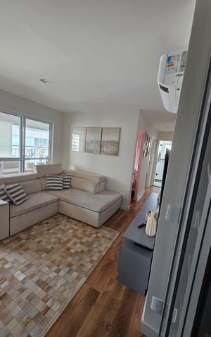 Apartamento à venda com 82m², 3 quartos e 1 vaga Apartamento à venda com 82m², 3 quartos e 1 vagaSala