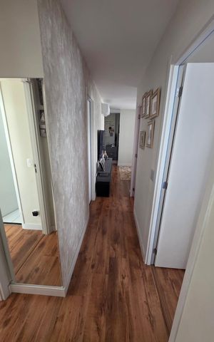 Apartamento à venda com 82m², 3 quartos e 1 vaga Apartamento à venda com 82m², 3 quartos e 1 vagaCorredor
