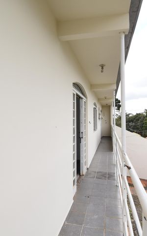 Casa à venda com 342m², 4 quartos e 4 vagasSacada da Sala