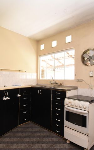 Casa à venda com 342m², 4 quartos e 4 vagasCozinha