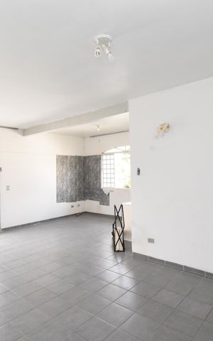 Casa à venda com 342m², 4 quartos e 4 vagasQuarto 2