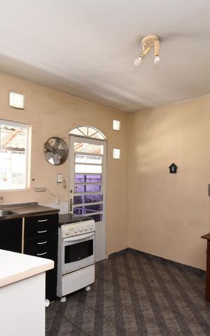 Casa à venda com 342m², 4 quartos e 4 vagasCozinha