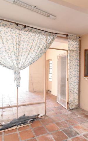 Casa à venda com 342m², 4 quartos e 4 vagasGaragem
