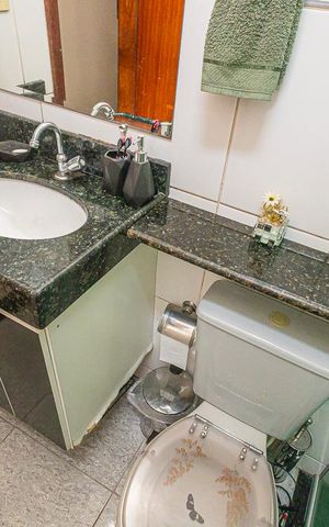 Casa de condomínio à venda com 85m², 2 quartos e 2 vagas Casa de condomínio à venda com 85m², 2 quartos e 2 vagasbanheiro