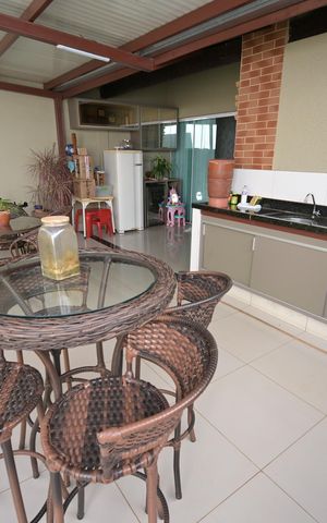 Casa de condomínio à venda com 120m², 3 quartos e 2 vagas
