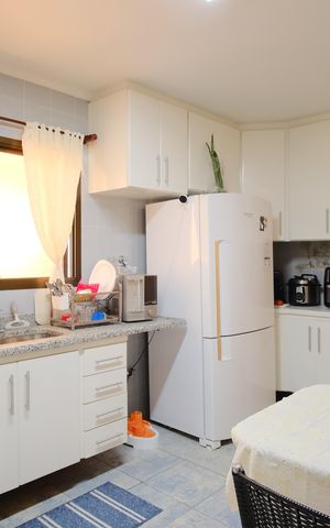 Apartamento à venda com 124m², 4 quartos e 2 vagasCozinha