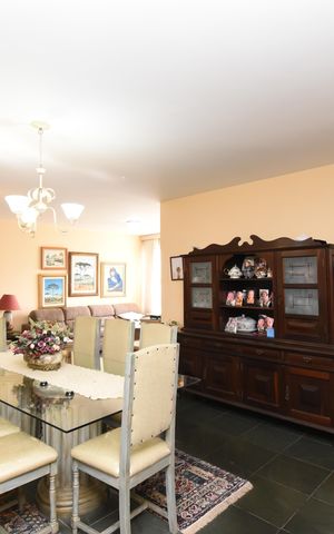 Apartamento à venda com 146m², 3 quartos e 1 vagaSala
