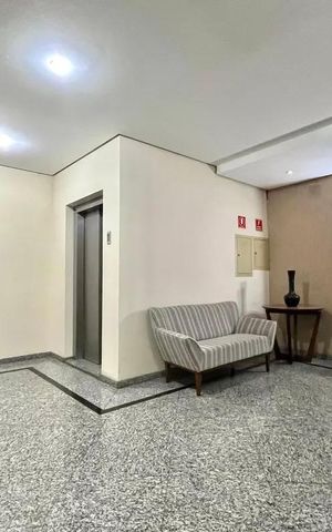 Apartamento à venda com 95m², 3 quartos e 2 vagas Apartamento à venda com 95m², 3 quartos e 2 vagasHall social