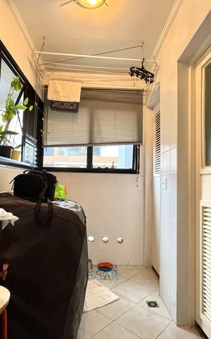 Apartamento à venda com 95m², 3 quartos e 2 vagas Apartamento à venda com 95m², 3 quartos e 2 vagasÁrea de Serviço