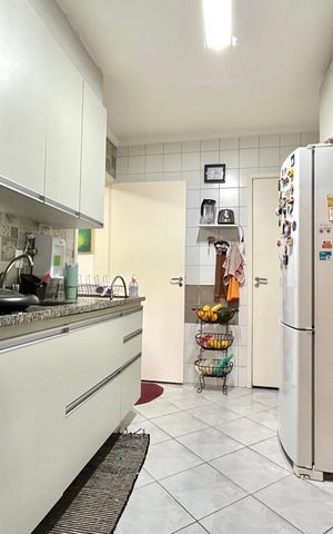 Apartamento à venda com 95m², 3 quartos e 2 vagas Apartamento à venda com 95m², 3 quartos e 2 vagasCozinha