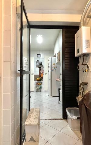 Apartamento à venda com 95m², 3 quartos e 2 vagas Apartamento à venda com 95m², 3 quartos e 2 vagasÁrea de Serviço