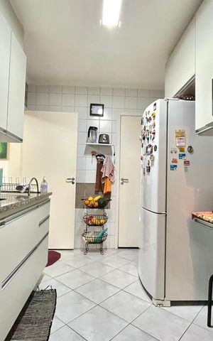 Apartamento à venda com 95m², 3 quartos e 2 vagas Apartamento à venda com 95m², 3 quartos e 2 vagasCozinha