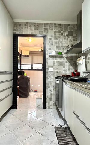 Apartamento à venda com 95m², 3 quartos e 2 vagas Apartamento à venda com 95m², 3 quartos e 2 vagasCozinha